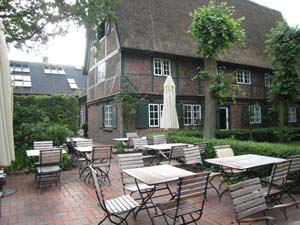 Die Gartenterrasse des Röperhof Restaurants